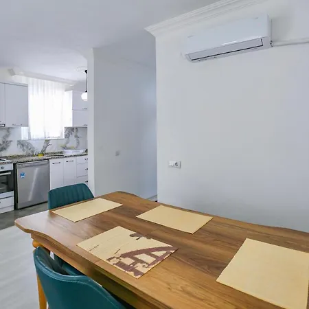 Hotel apartamentowy Oezkan Kaş